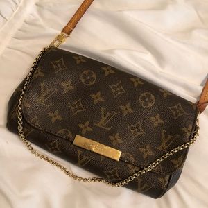 Authentic Louis Vuitton Favorite PM Crossbody